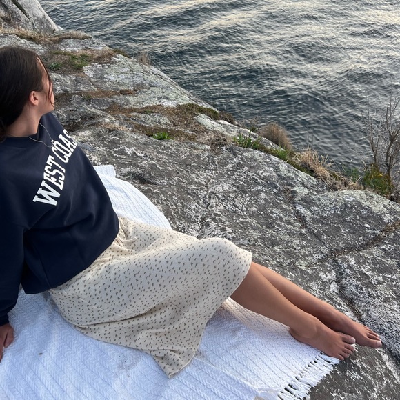 Floral Set - LINK IN BIO ONLINE SHOP - Picture 4 of 4